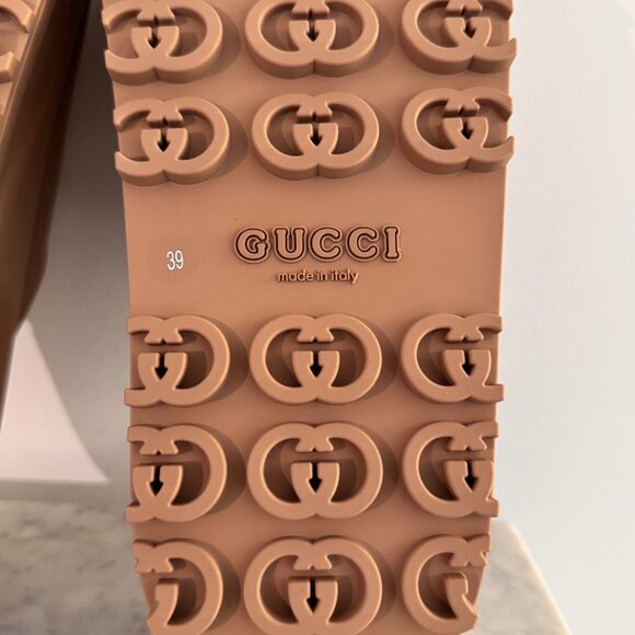 Auth New in Box Gucci Interlocking G Platform Soft Rubber Slide Sandals - Picture 8 of 8